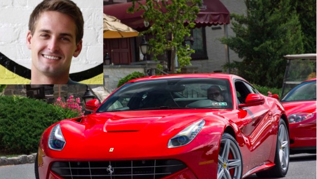 Snapchat Haziran 2015'te büyük bir kaynak edindikten sonra, Spiegel kendine bir Ferrari satın aldı.